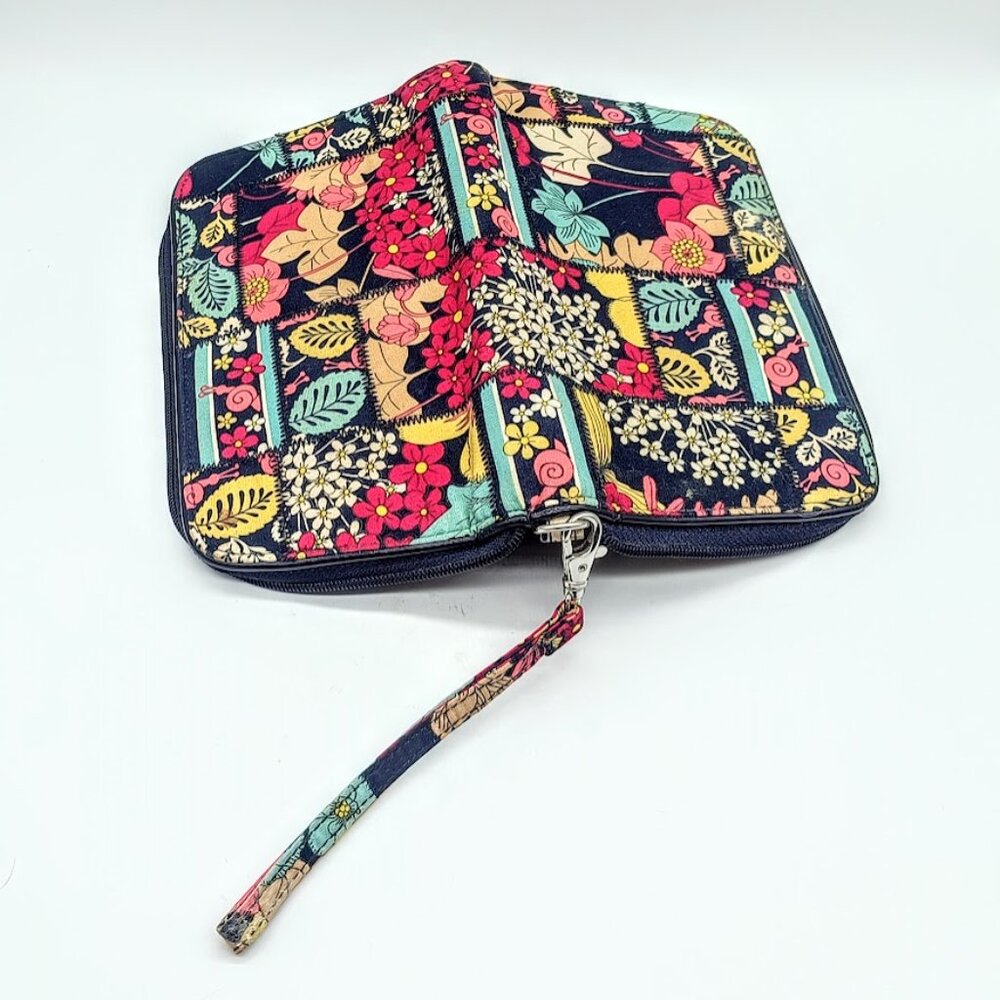 Vera Bradley Happy Snails Patchwork Wristlet Wall… - image 4